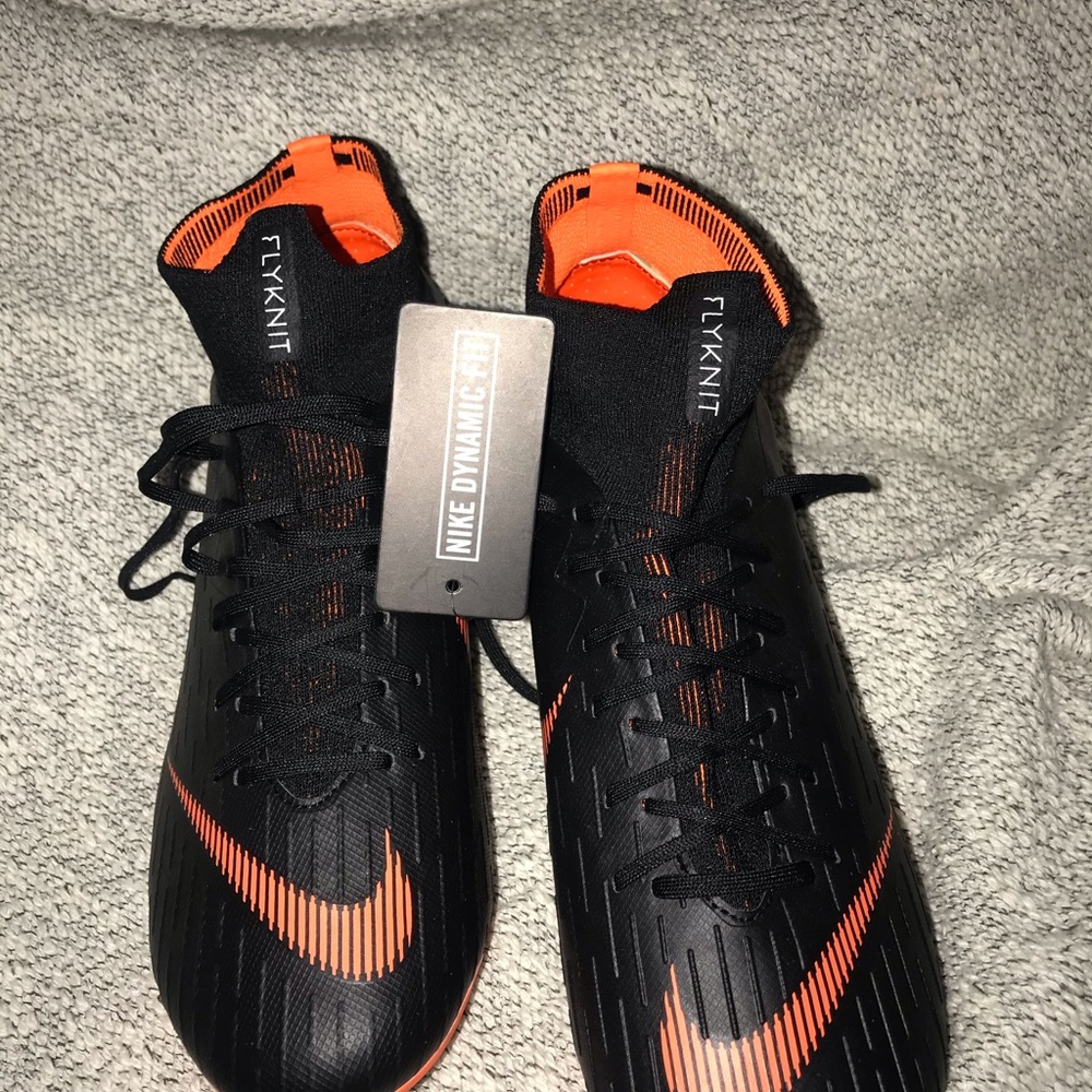 Soccer cleats